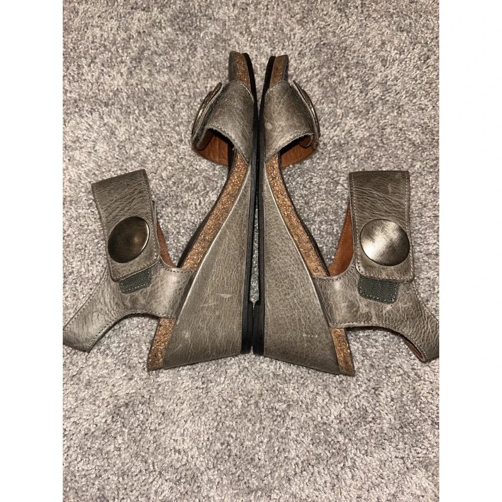 Taos Women's Sandals EU Size 39 Leather US 8 Ankle Strap Open Toe